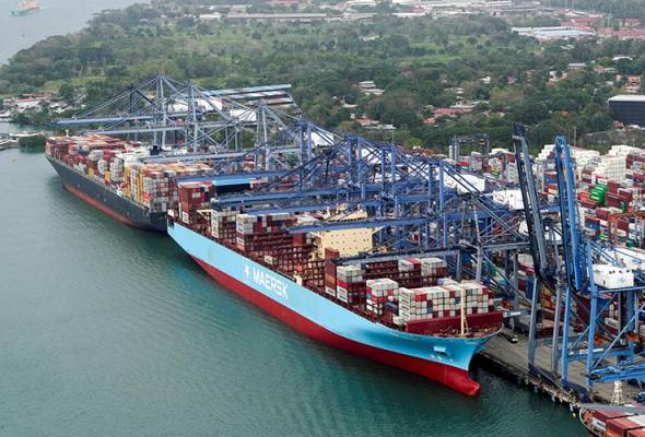 Panama Canal transit auction bids exceed US$1 million as demand surges